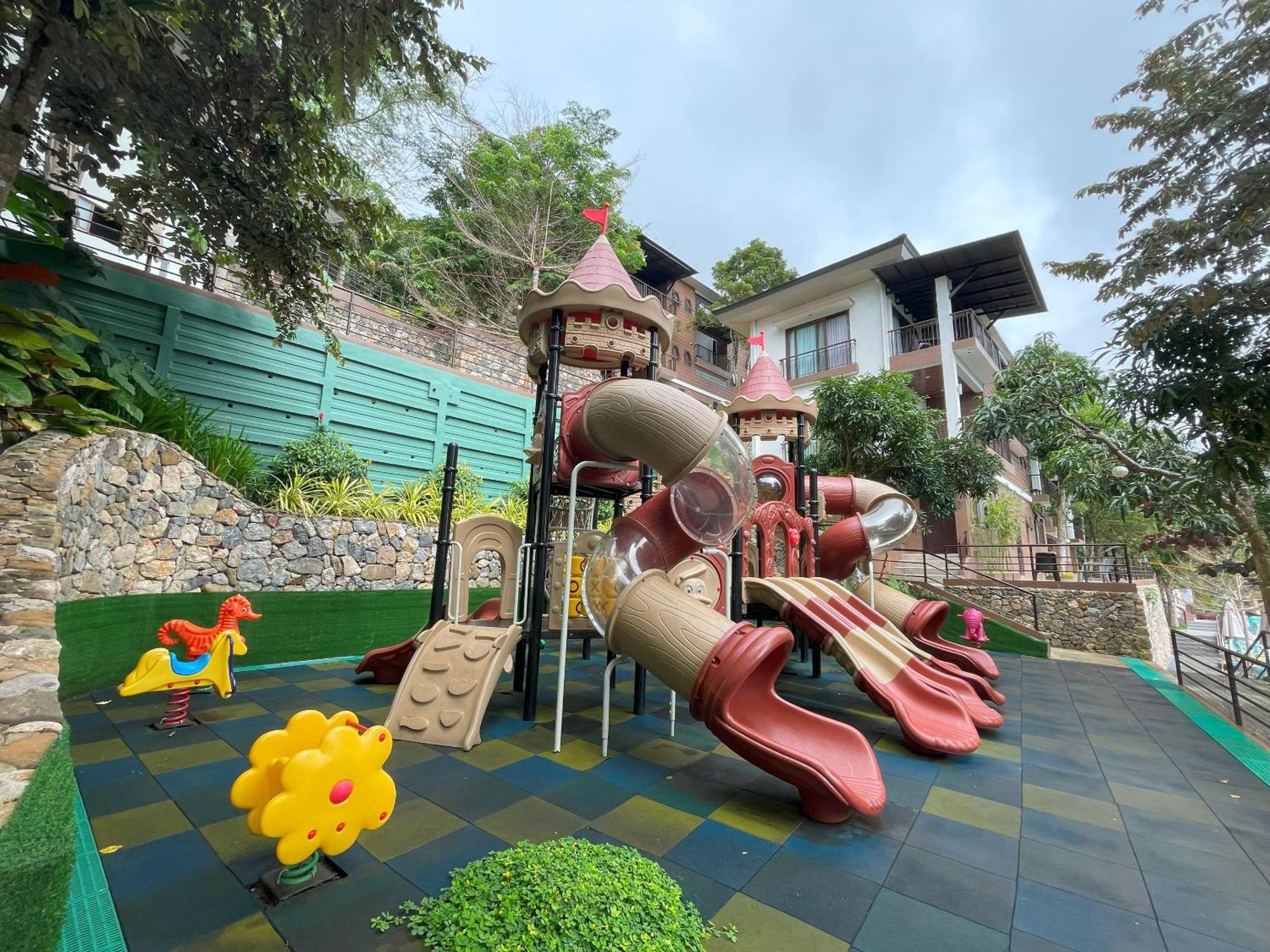 Mist Mountain Resort Powered By Cocotel Cebu Exterior foto