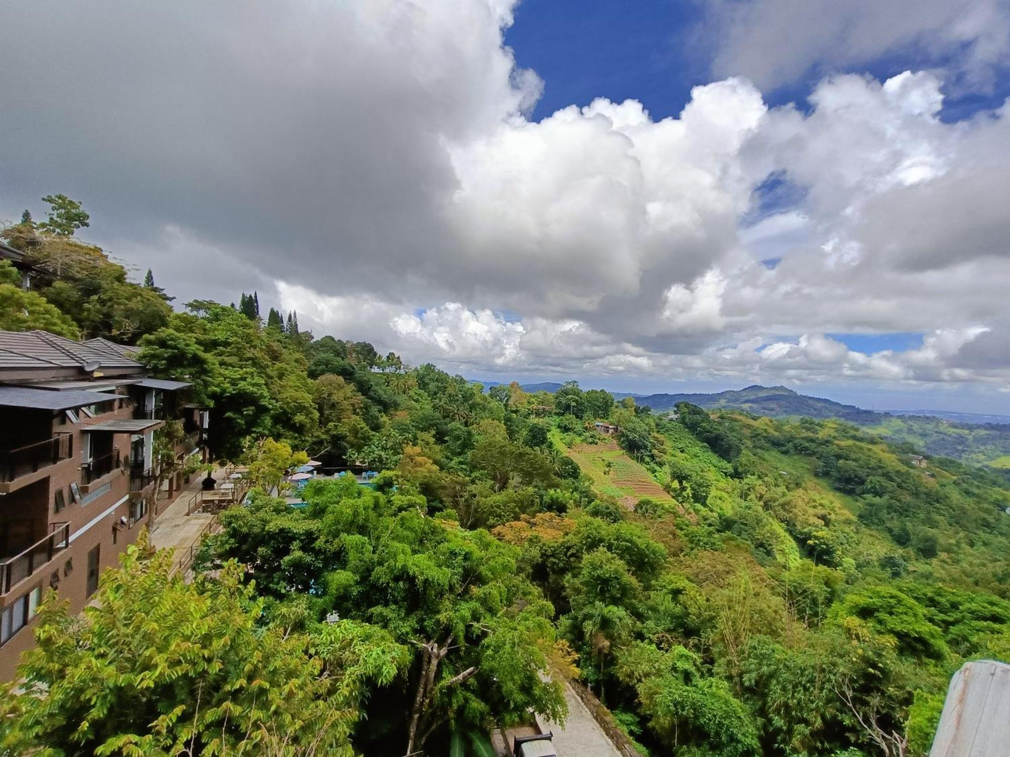 Mist Mountain Resort Powered By Cocotel Cebu Exterior foto